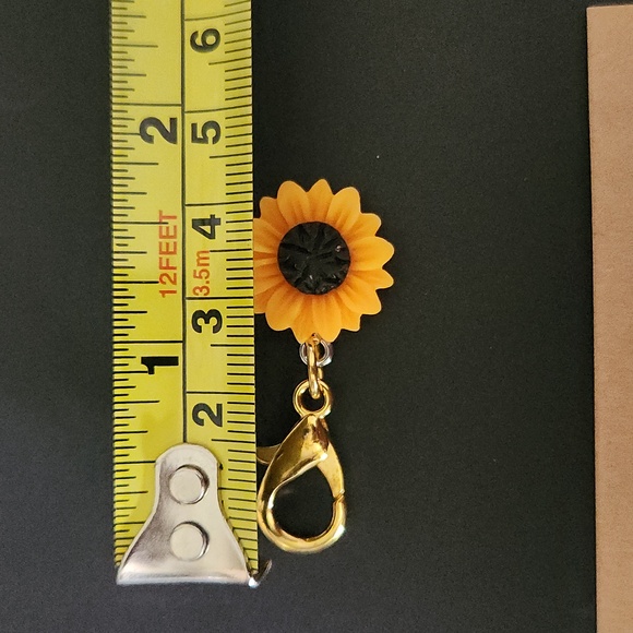 Sunflower Charm For Keychain Or Bag - Picture 4 of 4